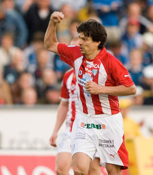   Jari Litmanen, Malmö, jubel efter 1-3.   