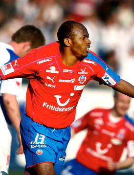  Luton Shelton, Helsingborg, gjorde 1-0 till HIF, jubel.