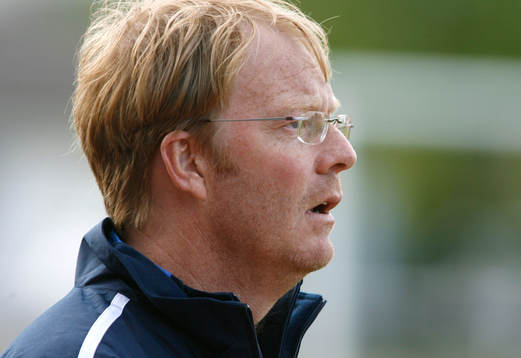 Fotboll. Svenska cupen. Öster. Lasse Jacobsson, tränare