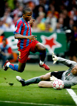 Samuel Eto´o, Barcelona fälls av Jens Lehmann,