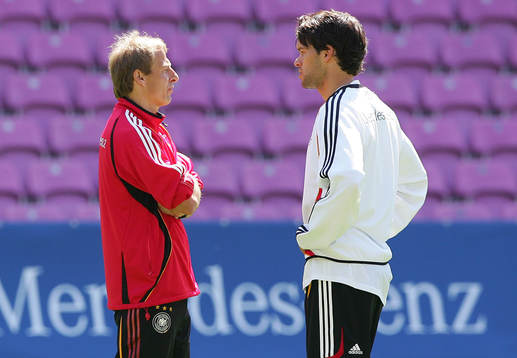 Jürgen Klinsmann förbundskapten och Michael Ballack