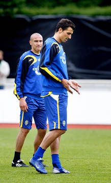Henrik Larsson och Zlatan Ibrahimovic pratar anfall