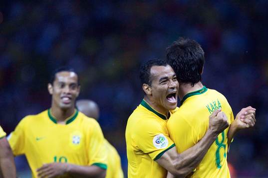  Kaka, Ronaldinho och Roberto Carlos, Brasilien (Jubel)