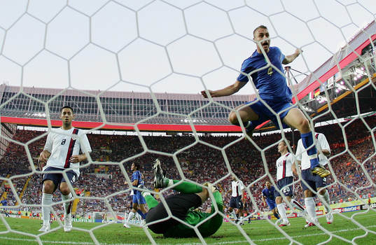   Daniele de Rossi, Italien, jubel efter 1-0.
