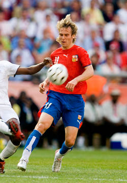 Pavel Nedved, Tjeckien togs hårt av Ghanas försvar