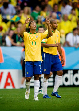 Ronaldinho och Adriano, Brasilien, jubel