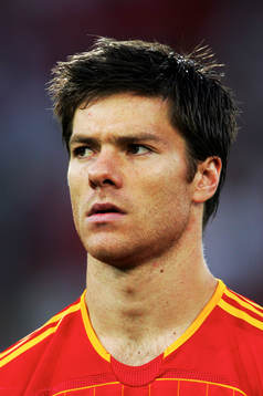  Xabi Alonso, Spanien, porträtt