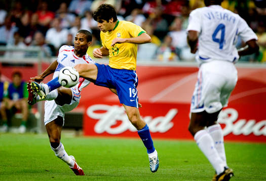 Juninho, Brasilien och Florent Malouda, Frankrike
