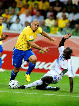 Ronaldo, Brasilien och Lilian Thuram, Frankrike
