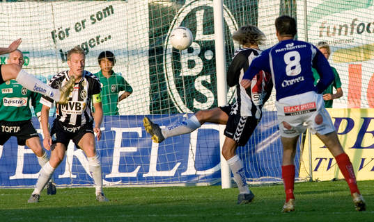  2-4, spiken i kistan, Mats Haglund, vild glädje. Jubel.