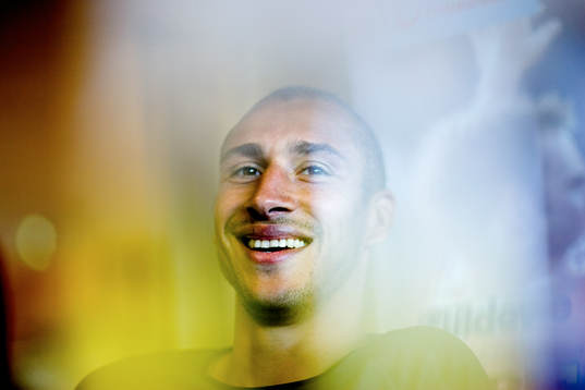 Henrik Larsson har kommit hem. Första träningspasset