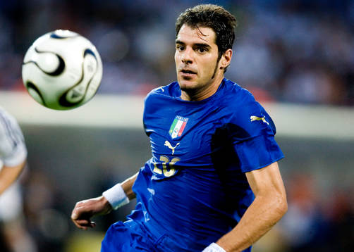 Simone Perrotta, Italien