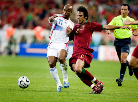 Paulo Ferreira, Portugal och Sylvain Wiltord, Frankrike