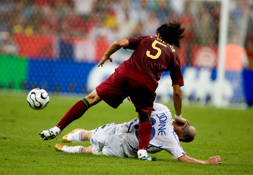 Fernando Meira, Portugal och Zinedine Zidane, Frankrike