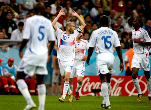  Zinedine Zidane, Frankrike, jubel efter 1-0.
