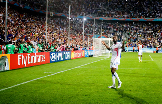 William Gallas, Frankrike, jubel med publiken