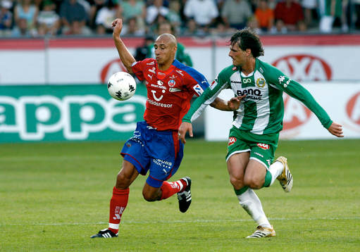 Henrik Larsson, Helsingborg och Pétur Marteinsson, Hammarby
