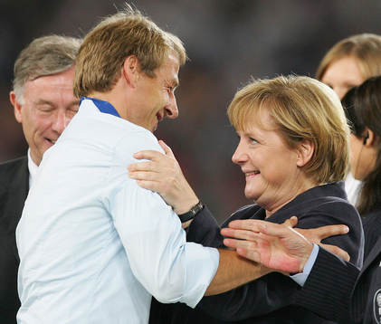 Jürgen Klinsmann, förbundskapten och Angela Merkel,