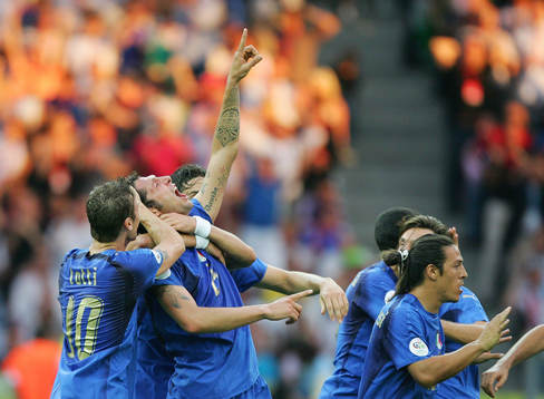 Marco Materazzi,  Italien, jubel. Världsmästare, guld
