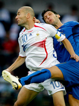 Marco Materazzi, Italien, och Zinedine Zidane, Frankrike
