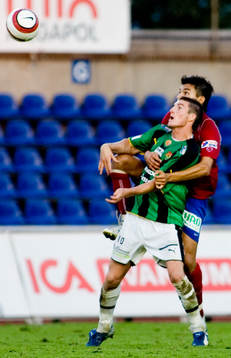 Öster - Gais: James Keene, Gais
