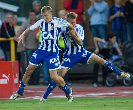   1-2, Pontus Wernbloom har avgjort och grattas.