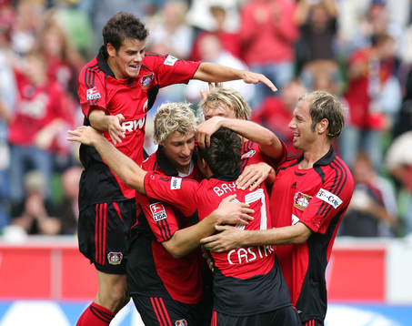  Tranquillo Barnetta, Stefan Kiessling, Gonzalo Castro, Simon Rolfes och Sergej Barbarez, Bayer Leverkusen, jubel, glädje.