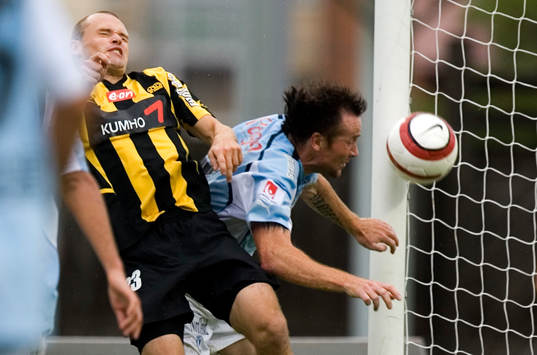 Peter Olofsson reducerar till 1-3, Ulrich Vinzents, Malmö