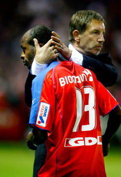 Stuart Baxter, tränare Helsingborg kramar om