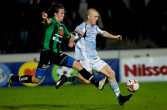 Emil Hallfredsson, Malmö gör 2-0