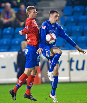 Fredrik Björck trycker till Ingmar Teever