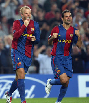  Eidur Gudjohnsen och Rafael Marquez, Barcelona (Jubel)