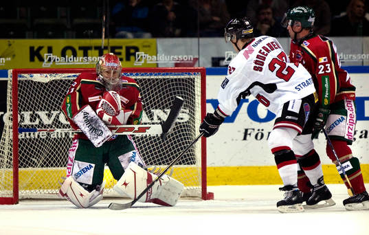 Carl Söderberg, Malmö sätter pucken bakom Tommy Salo,