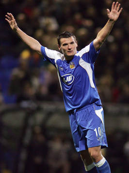  Lee McCulloch, Wigan, jubel efter mål.