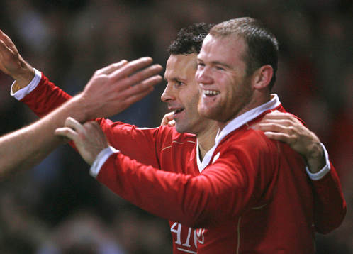  Ryan Giggs, Manchester United jubel med  Wayne Rooney.

 Bildbyrån - Cop 58
SWEDEN ONLY  
