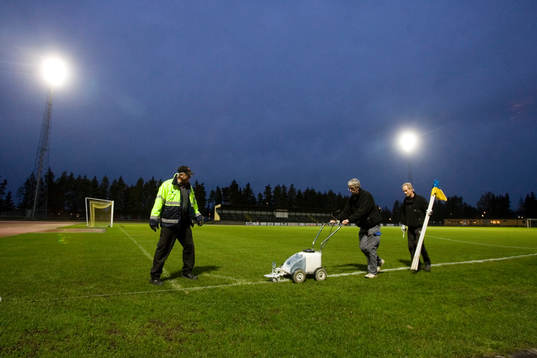 Österås idrottsplats i Hässleholm, arena. Elljus,