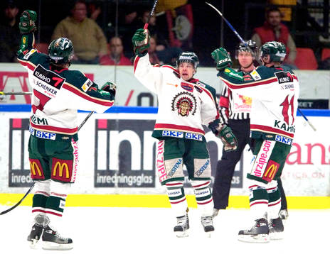 Martin Pluss, Niemi, Antti-Jussi, Magnus Kahnberg, jubel,