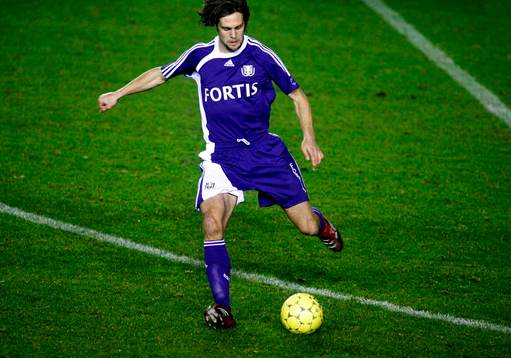  Max Von Schleebrügge, spelade med Anderlecht B-lag.