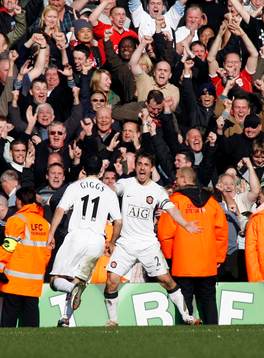  Gary Neville och Ryan Giggs, Manchester (Jubel)