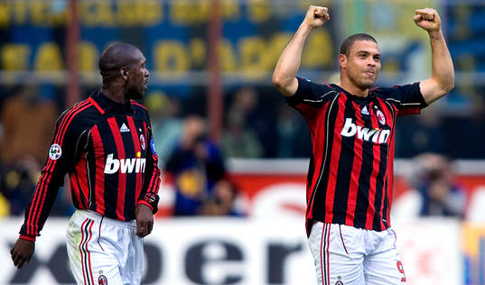  Clarence Seedorf, Ronaldo, AC Milan, jubel.