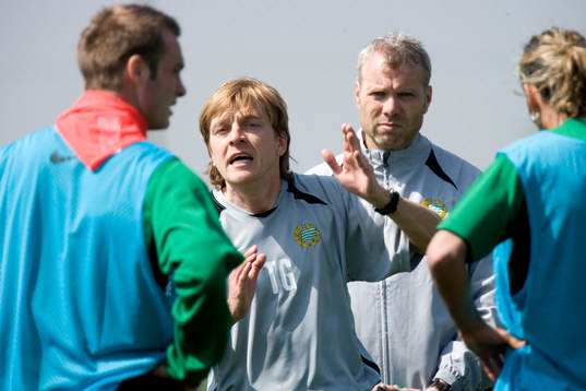 Hammarbys tränare Tony Gustavsson leder första