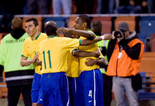  Måljubel efter mål av Vagner Love, Brasilien