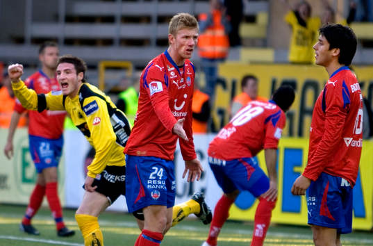 Fredrik Björk, skäller på Franco Miranda, Helsingborg,