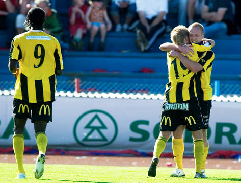  Daniel Larsson, Dioh Williams, Ari Freyr Skulason, Häcken, jubel
