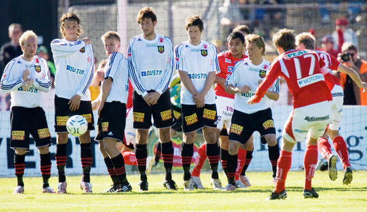 Frispark, BP sätter upp en välbemannad mur