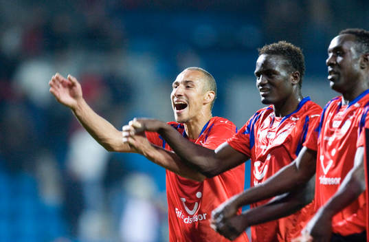 3-1 - skytten Henrik Larsson jubel