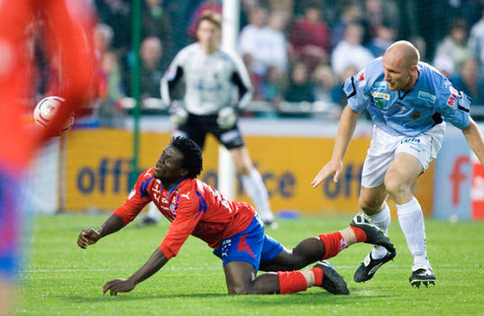 Fällningen som gav frisparken, Razak Omotoyossi blir fälld