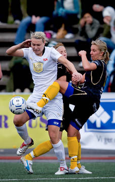 Asthildur Helgadottir, Malmö och Louise Fors, Hammarby