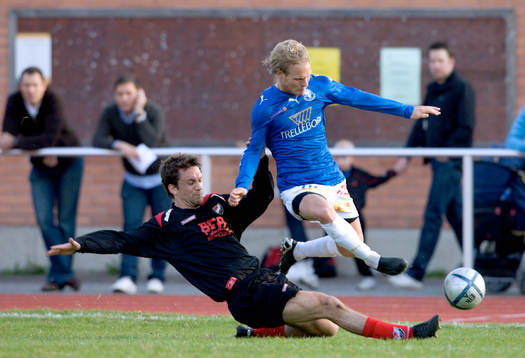 Tobias Gidlund, Enskede glidtacklar Erik Sundin, Trelleborg