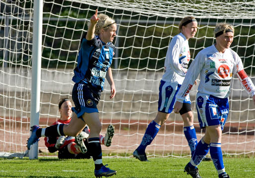  Victoria Svensson, Djurgården, jubel efter 1-0 och besvikna Linköpingsspelare.      